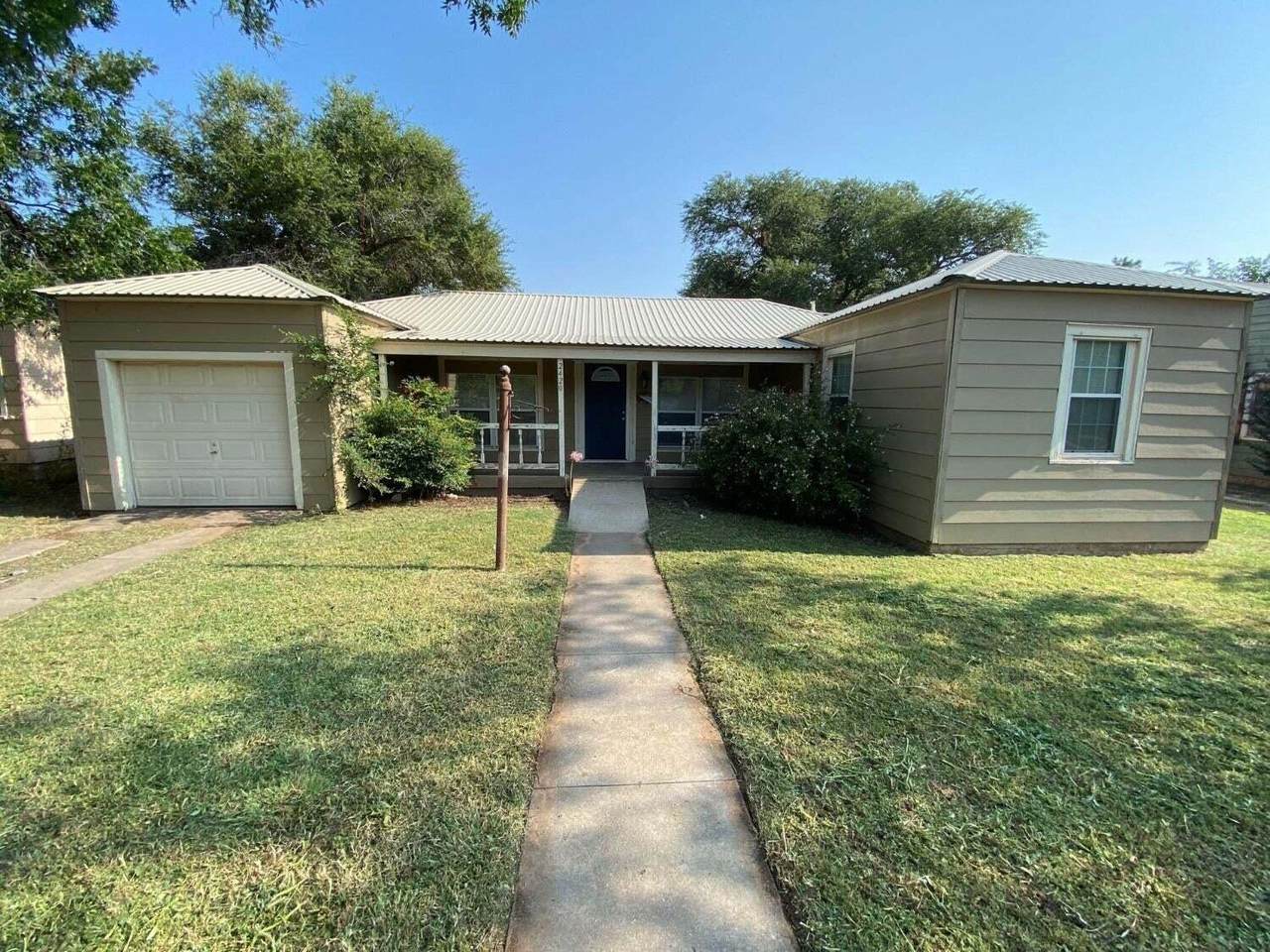 2420 29th Street - Photo 1