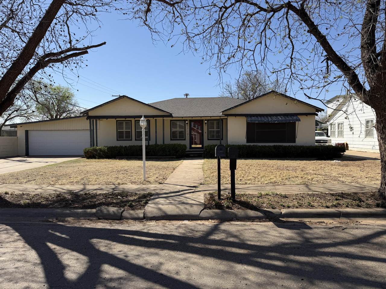1613 3rd Street - Photo 1