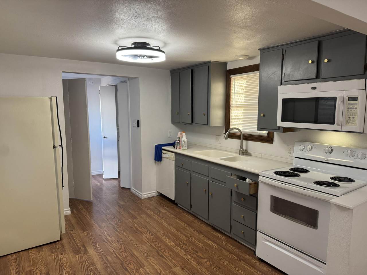 2708 20th Street - Photo 1