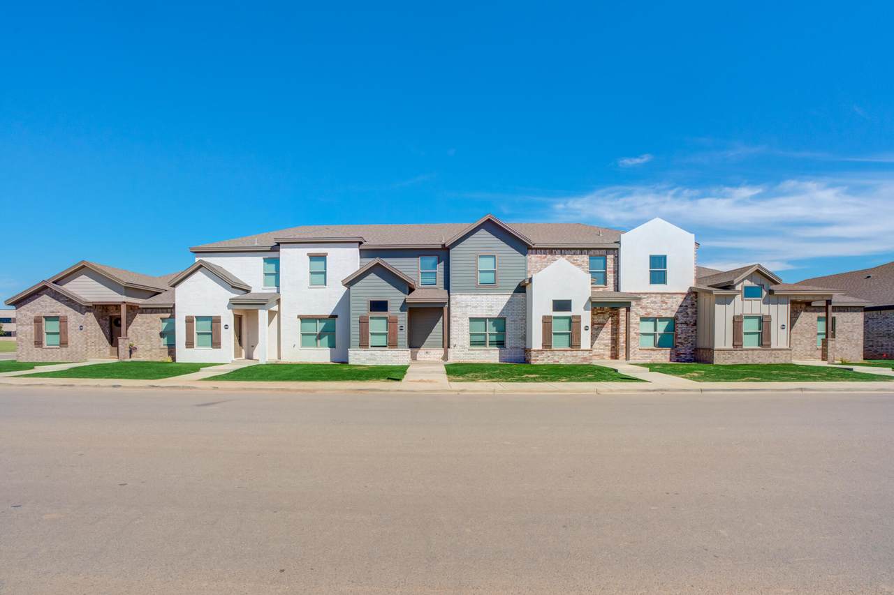 2544 137th Street - Photo 1