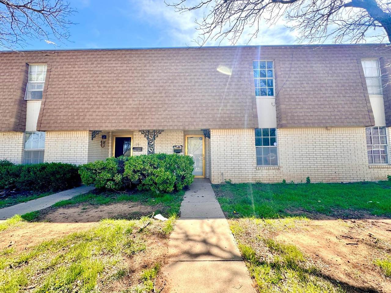 4707 48th Street - Photo 1