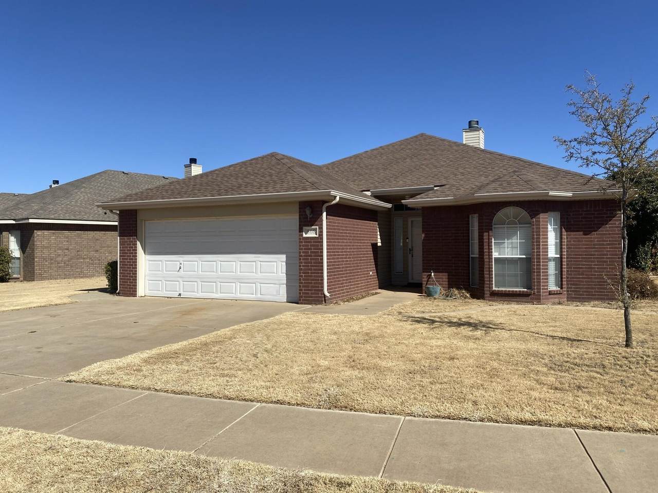 508 Juneau Avenue - Photo 1