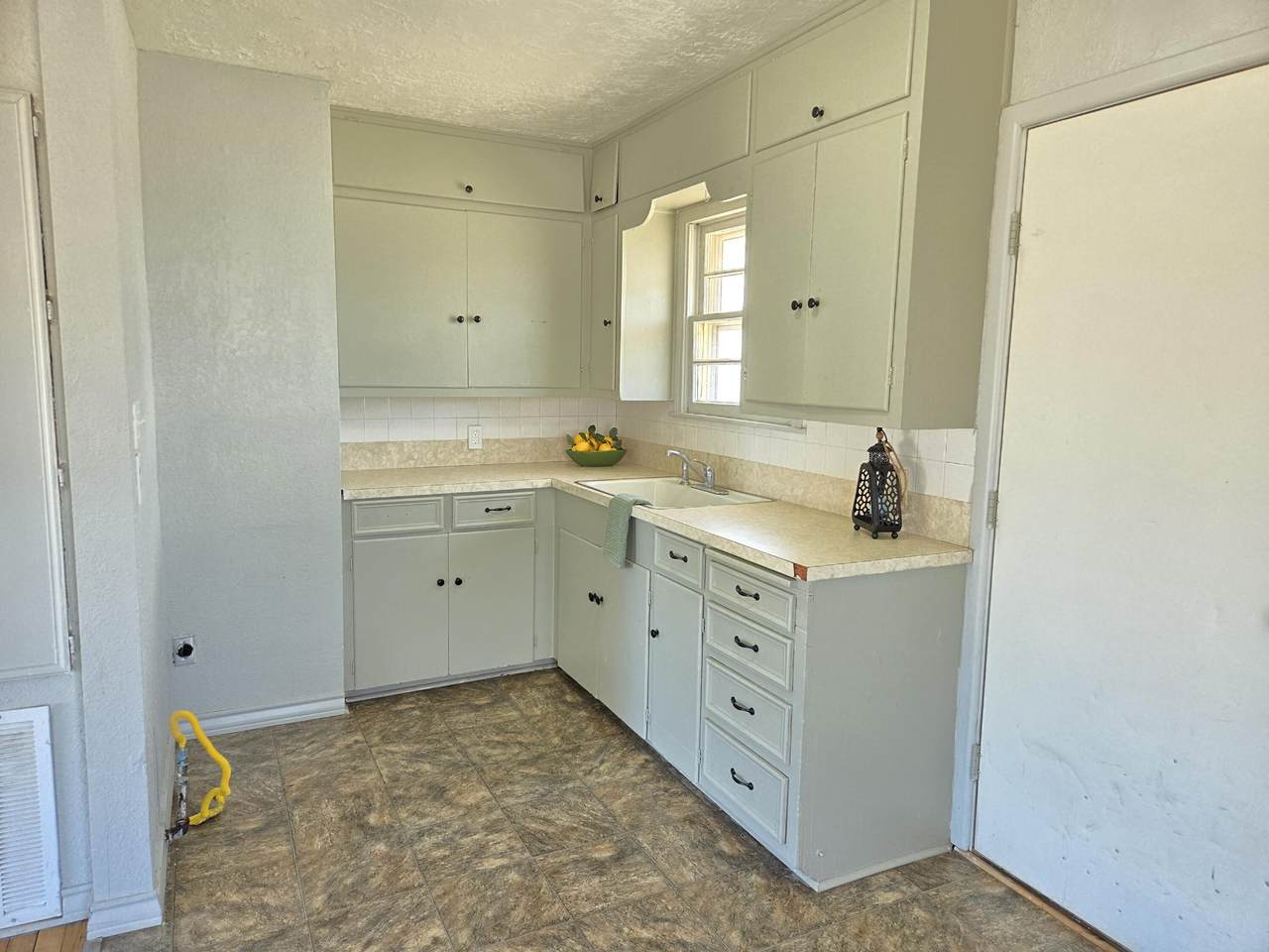 https://bt-photos.global.ssl.fastly.net/lubbock/1280_boomver_1_20260404191845917023000000-2.jpg