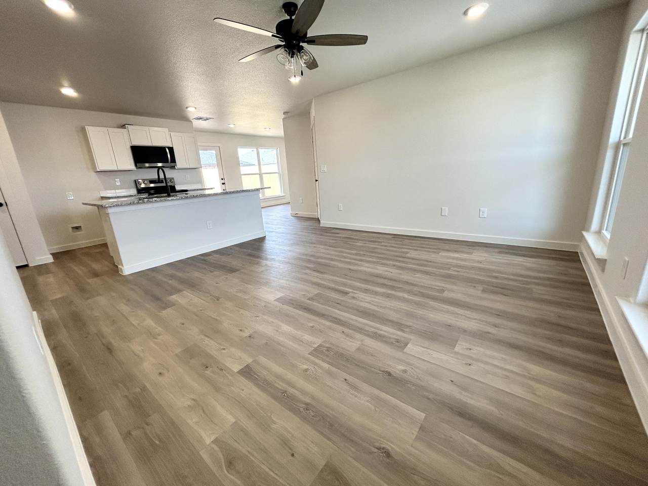 https://bt-photos.global.ssl.fastly.net/lubbock/1280_boomver_1_20260406143210268241000000-2.jpg