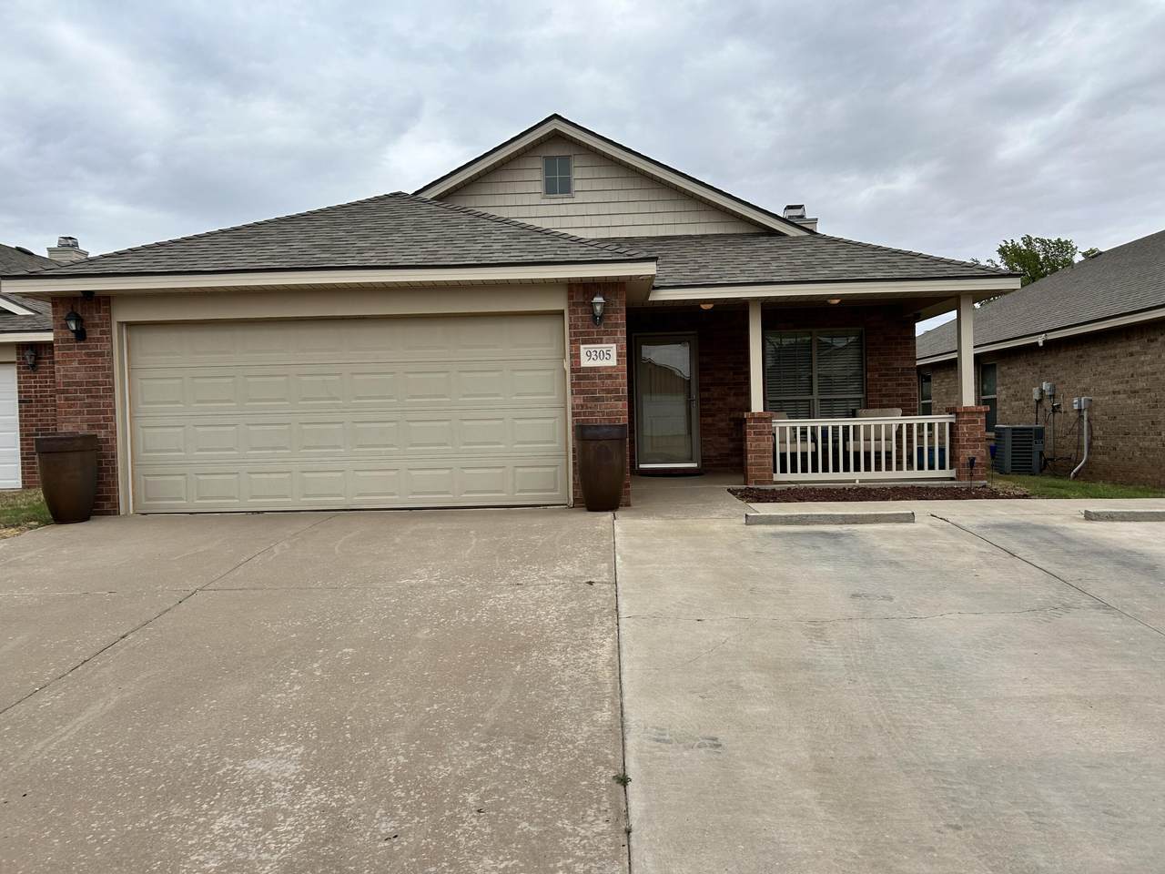 9305 Quitman Avenue - Photo 1