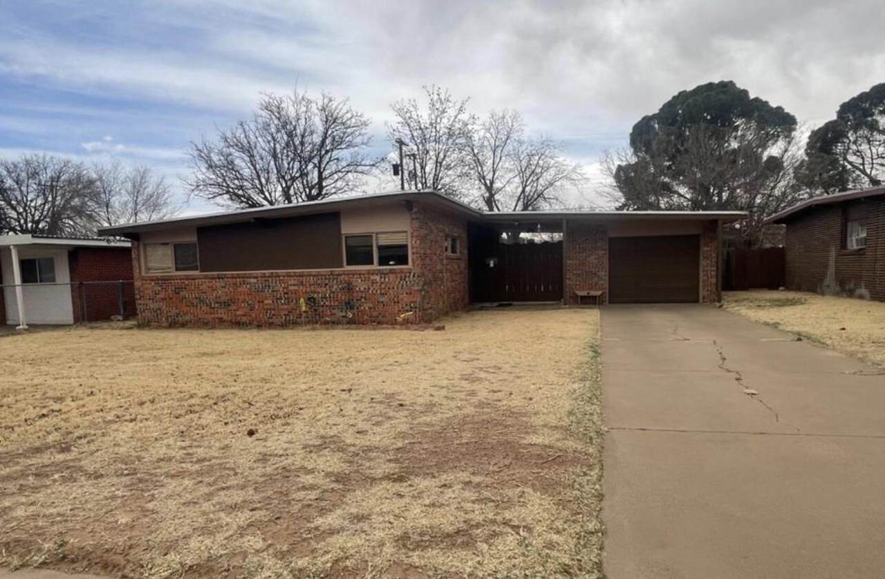 2315 48th Street - Photo 1