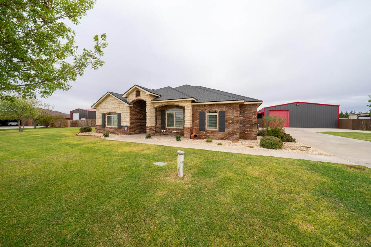 3301 County Road 7560 - Photo 1
