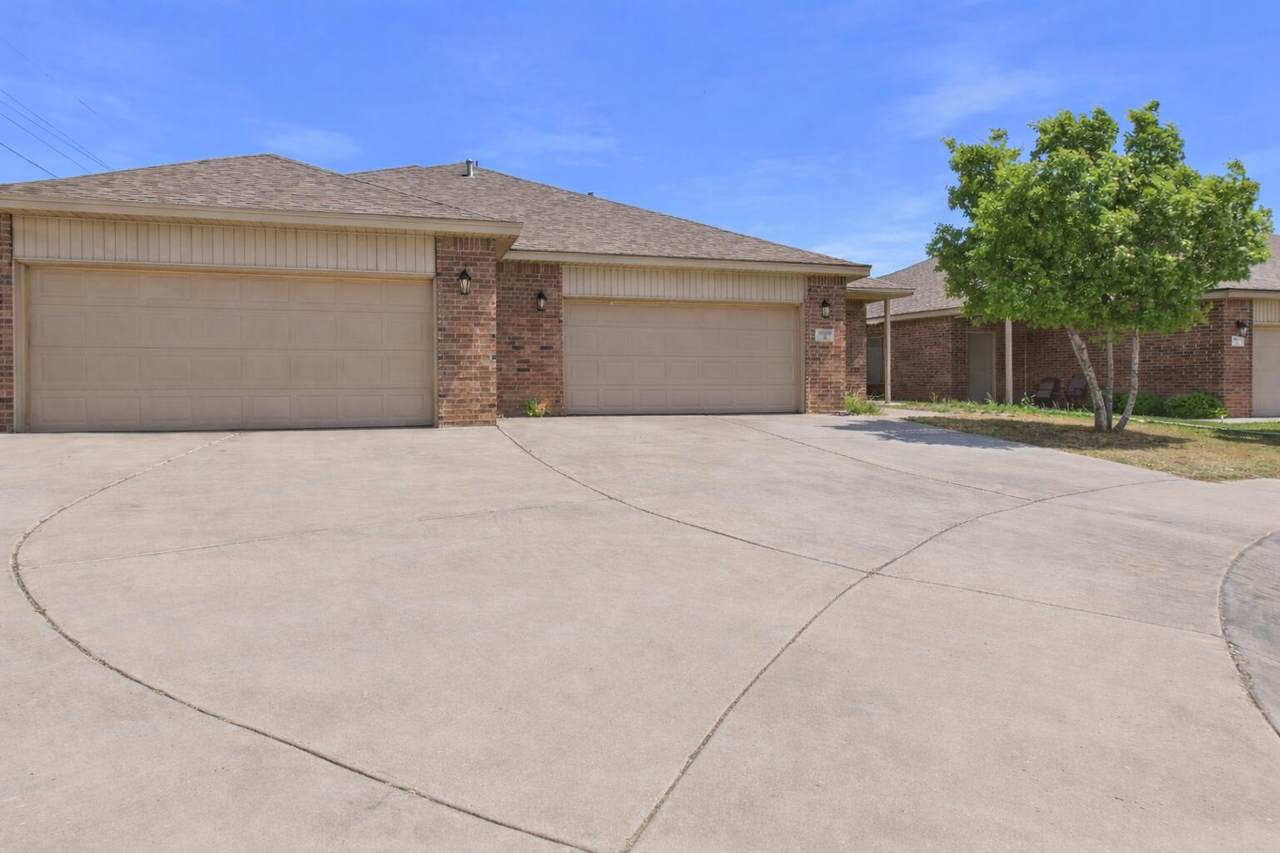 9801 Uvalde Avenue - Photo 1