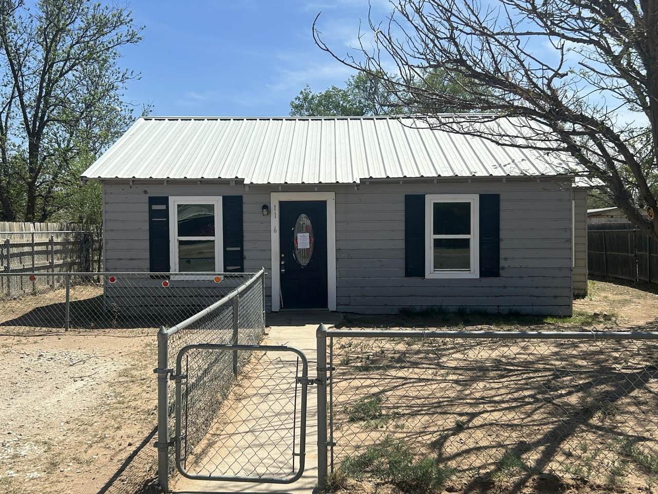 1106 10th Street - Photo 1