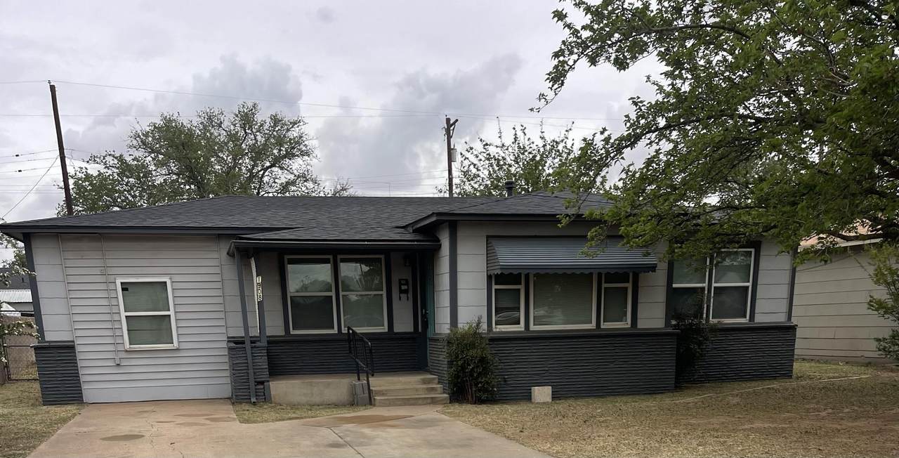 1921 Avenue O - Photo 1
