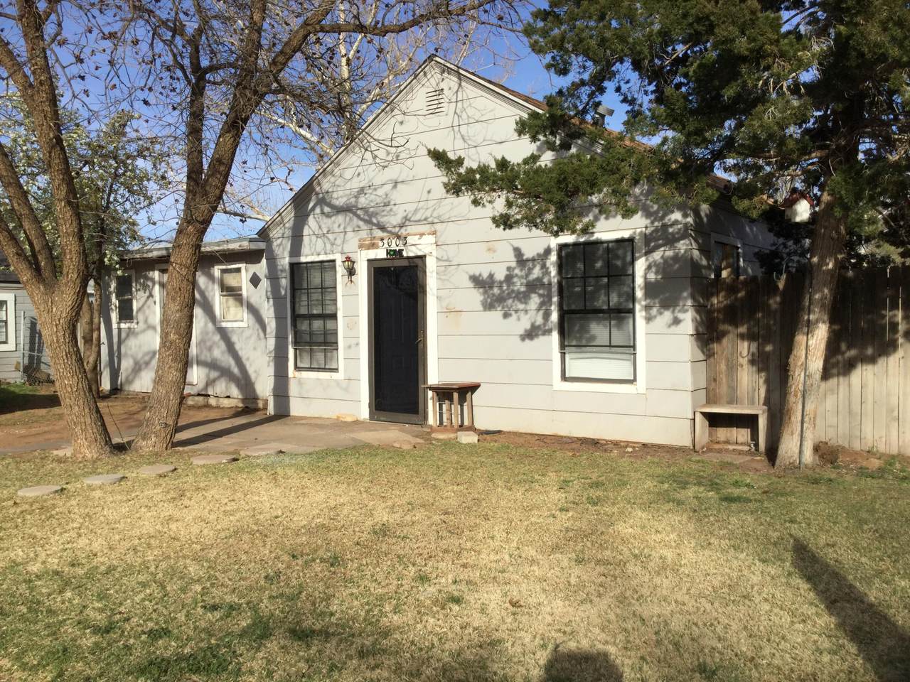 3003 Avenue V - Photo 1