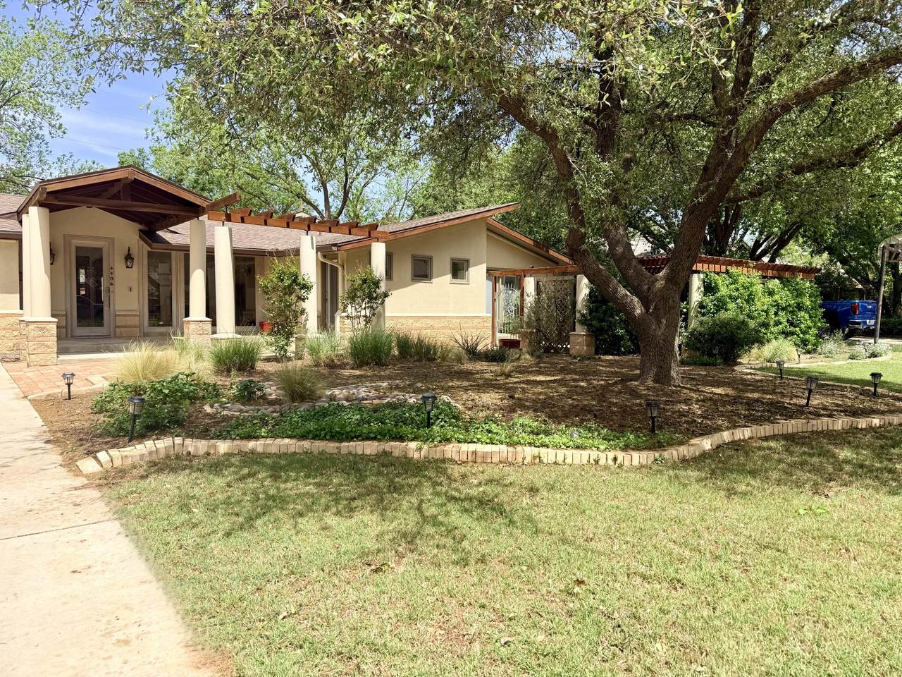 https://bt-photos.global.ssl.fastly.net/lubbock/1280_boomver_1_20260418002652775780000000-2.jpg