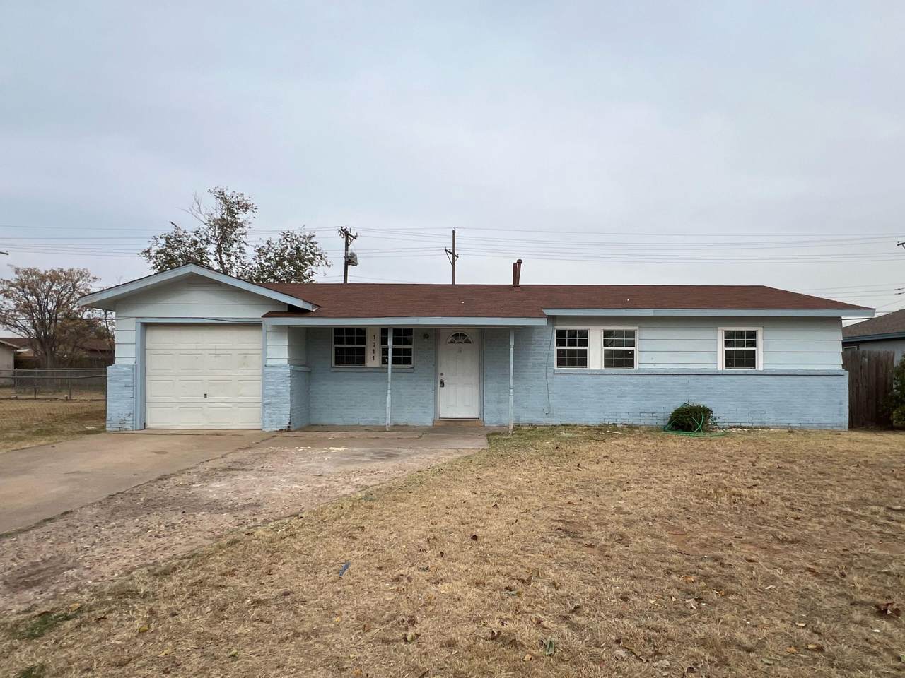 1711 1st Street - Photo 1