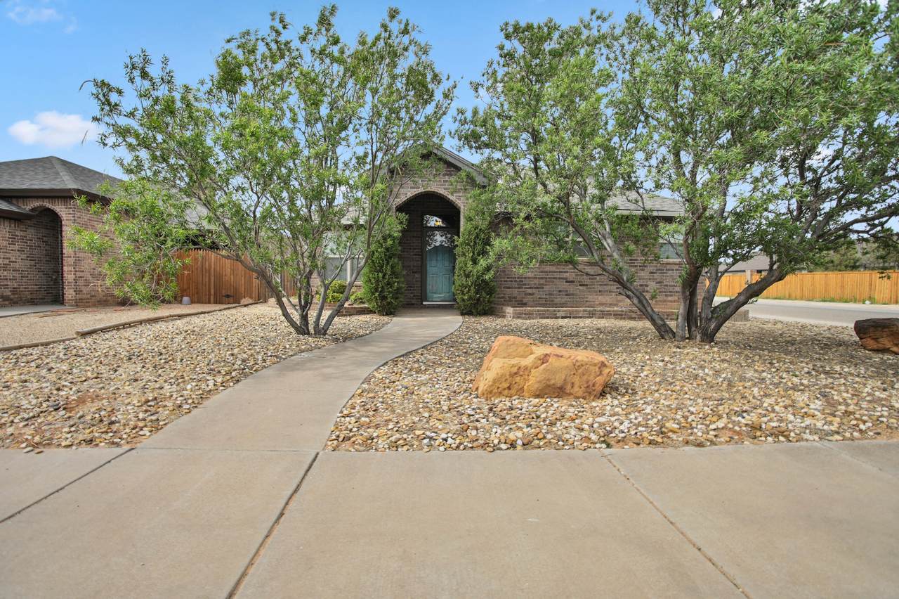 5826 104th Street - Photo 1