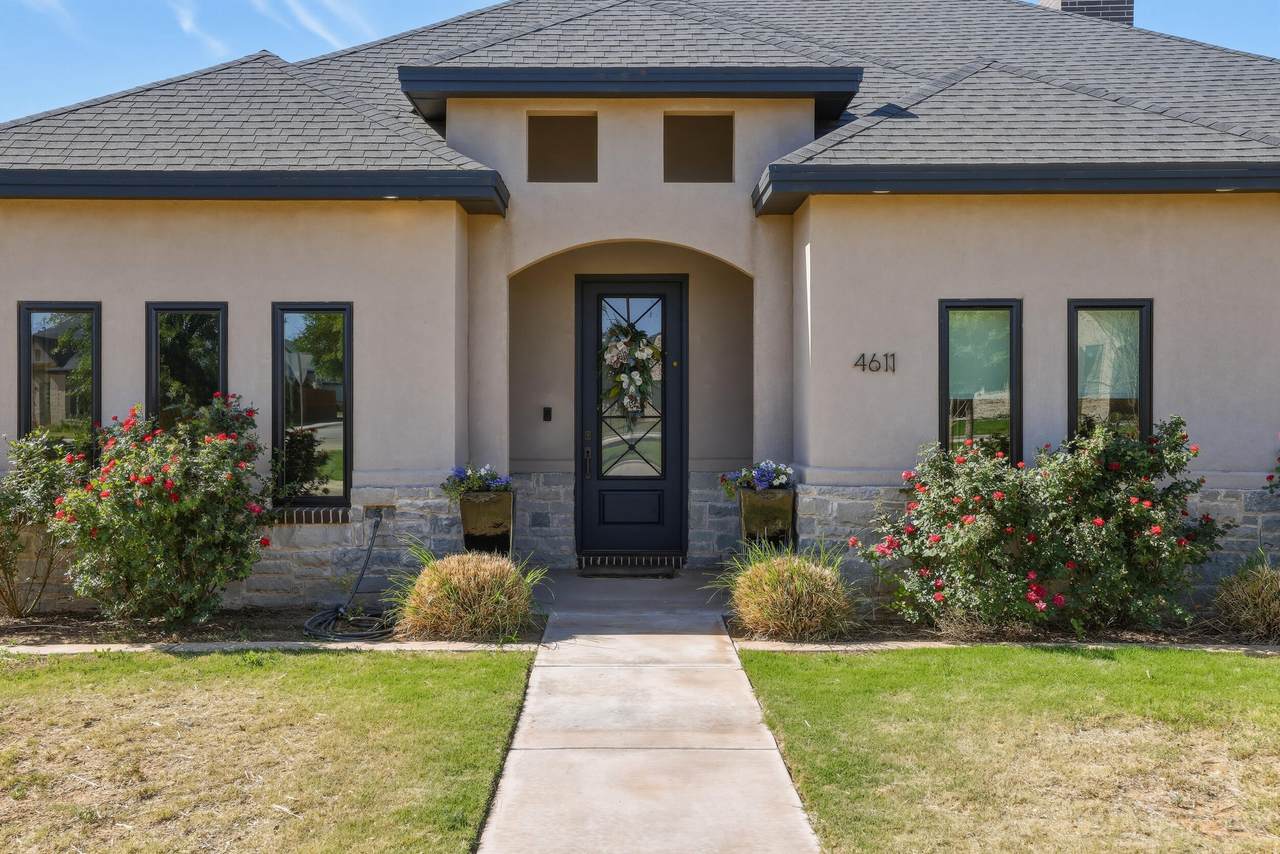 4611 139th Street - Photo 1