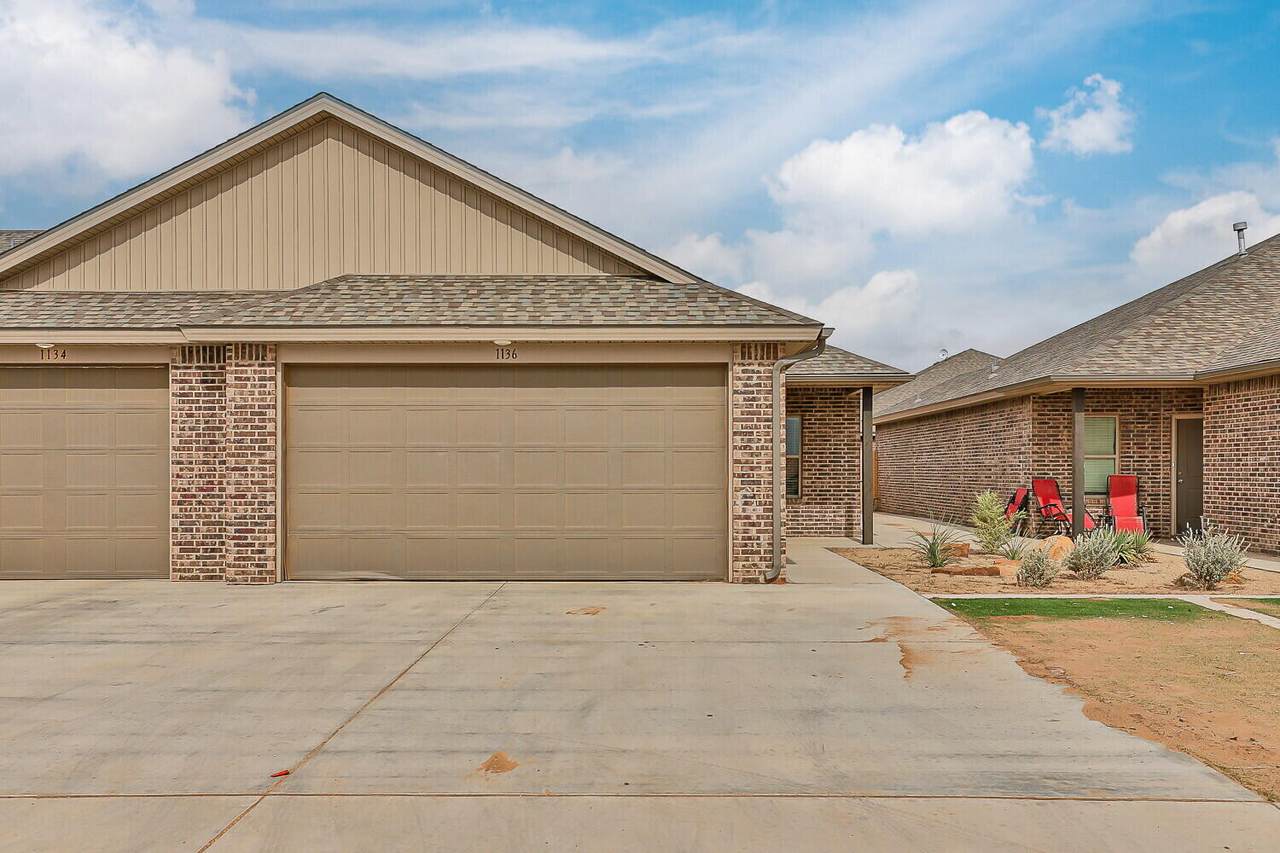 1136 7th Street - Photo 1