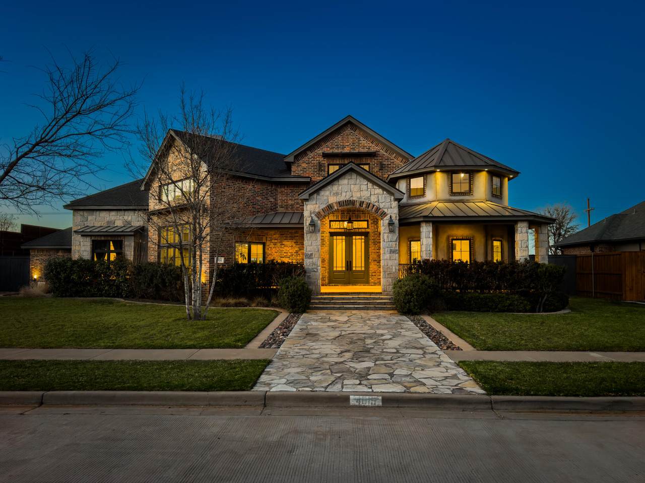 4814 115th Street - Photo 1
