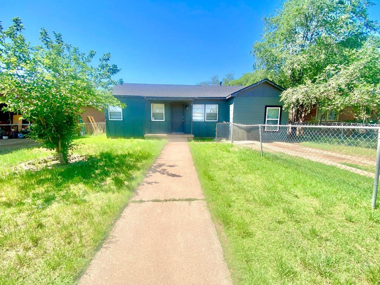 517 54th Street - Photo 1
