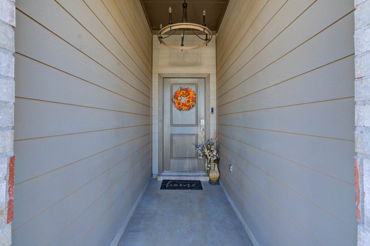 https://bt-photos.global.ssl.fastly.net/lubbock/1280_boomver_1_20260424192002631158000000-2.jpg