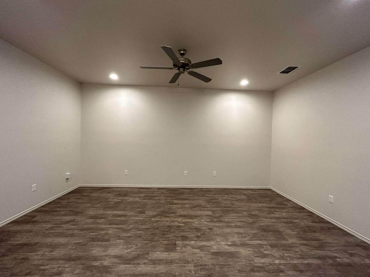 https://bt-photos.global.ssl.fastly.net/lubbock/1280_boomver_1_20260428214210098330000000-2.jpg