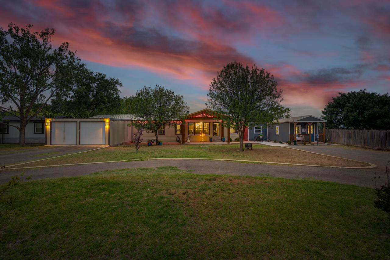 1822 3rd Street - Photo 1