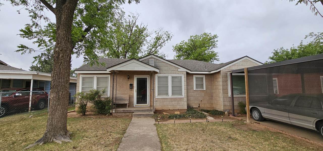 2007 62nd Street - Photo 1