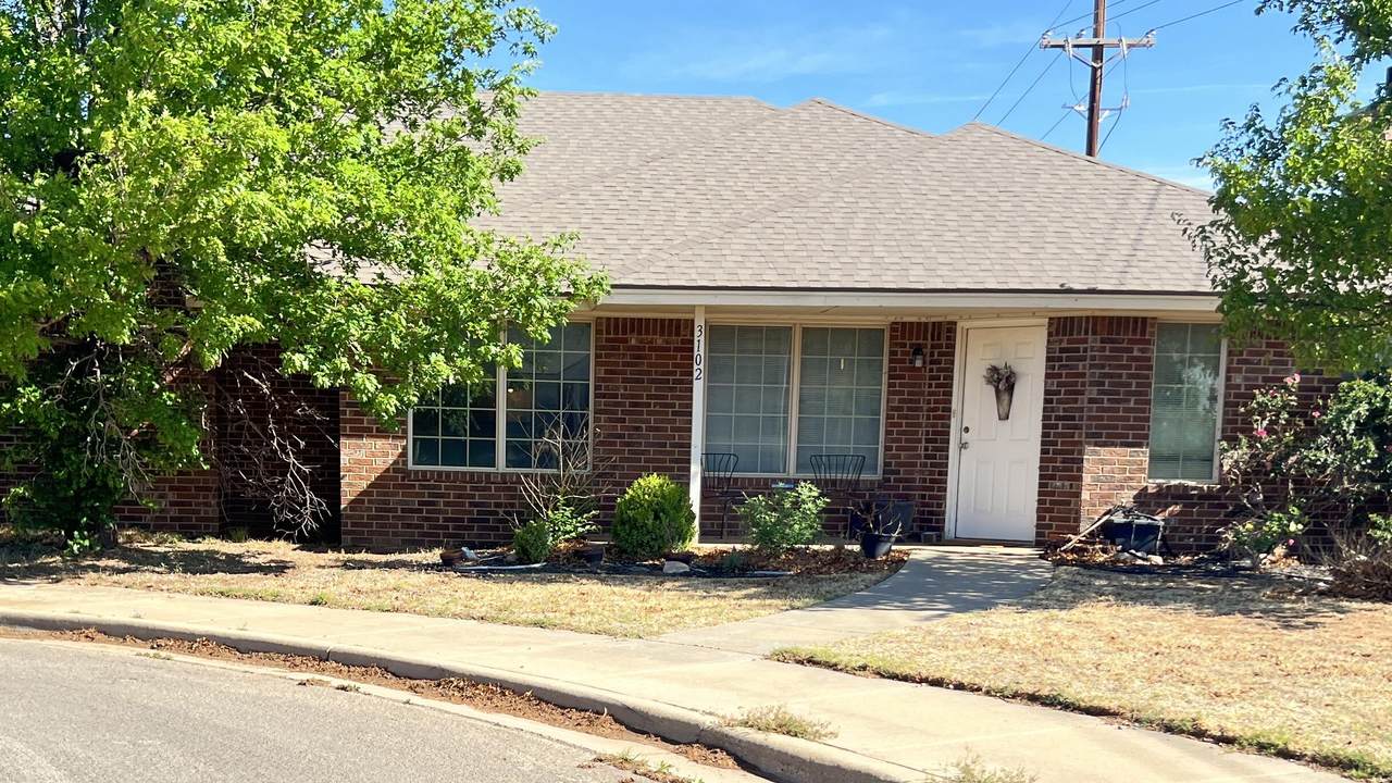3102 110th Street - Photo 1