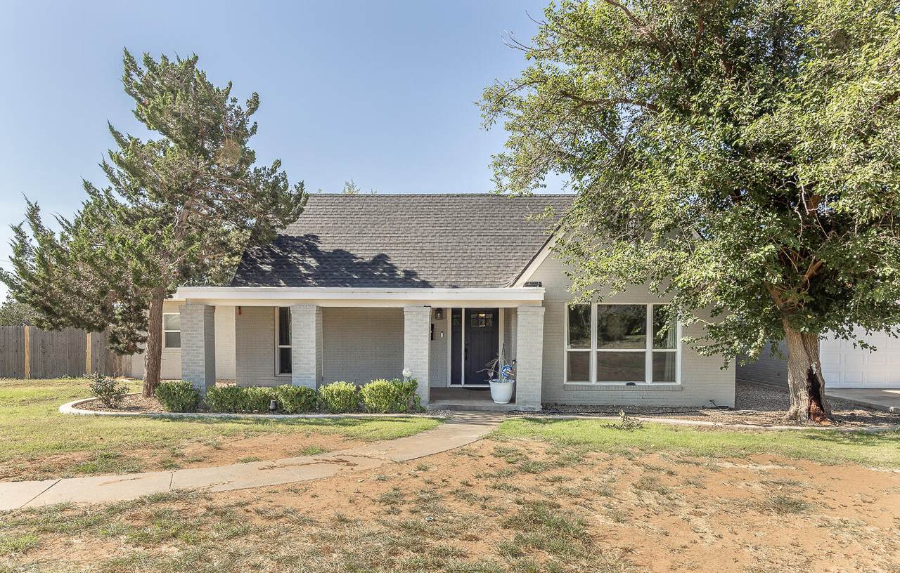 304 Cactus Drive - Photo 1