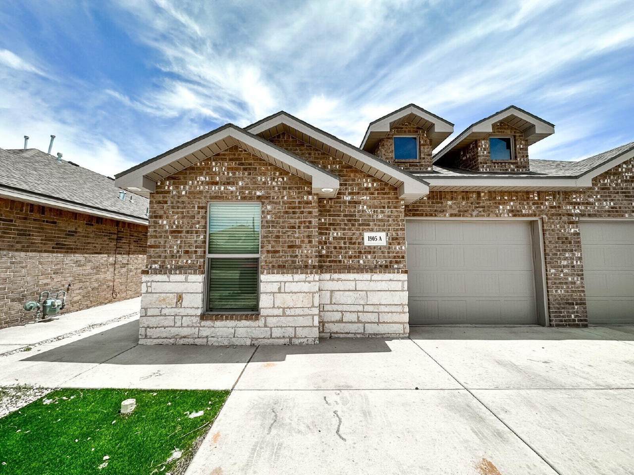 1905 Langford Avenue - Photo 1