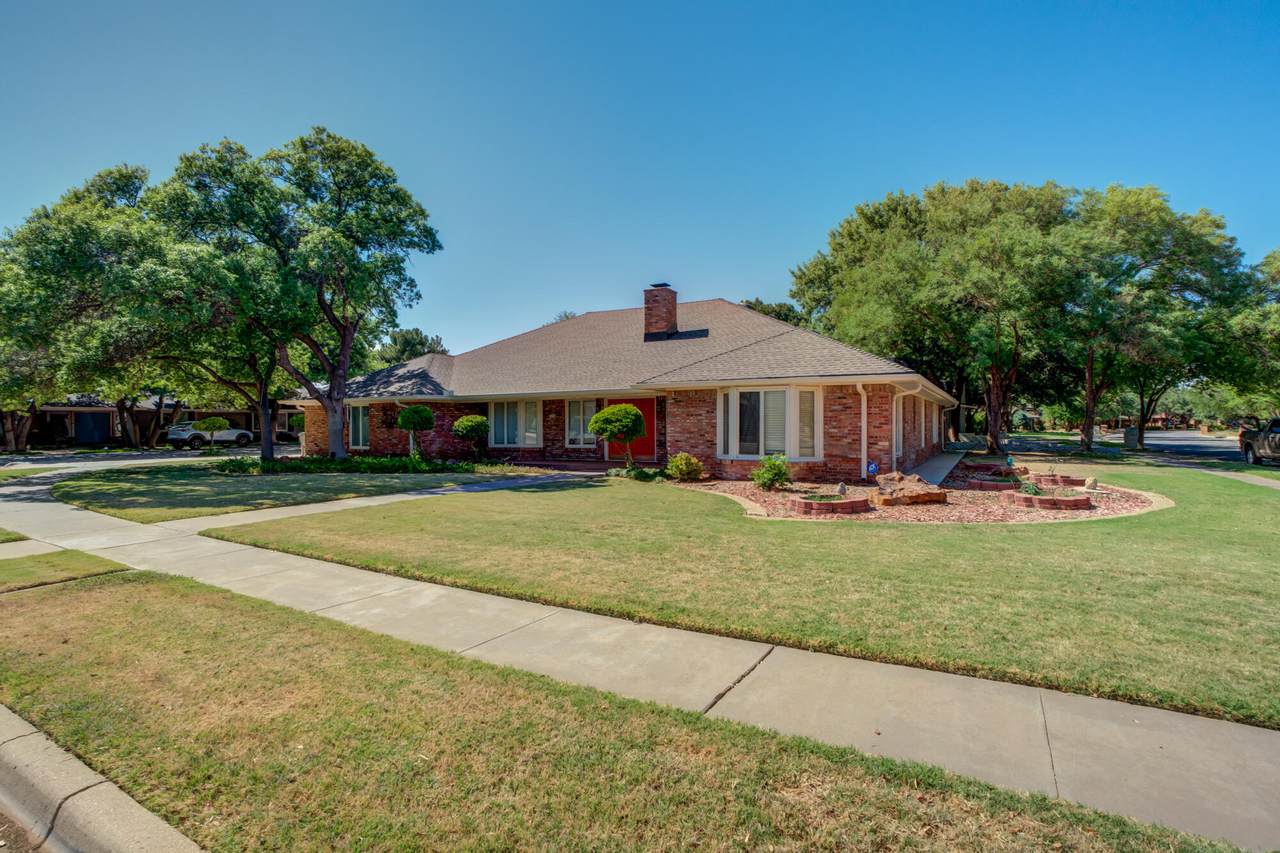 8416 Wayne Avenue - Photo 1