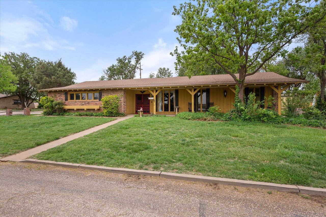 7006 13th Street - Photo 1