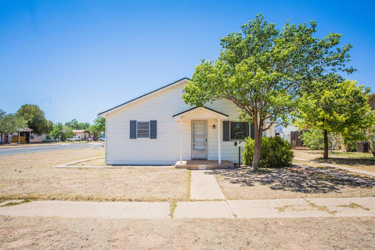 1308 Avenue A - Photo 1