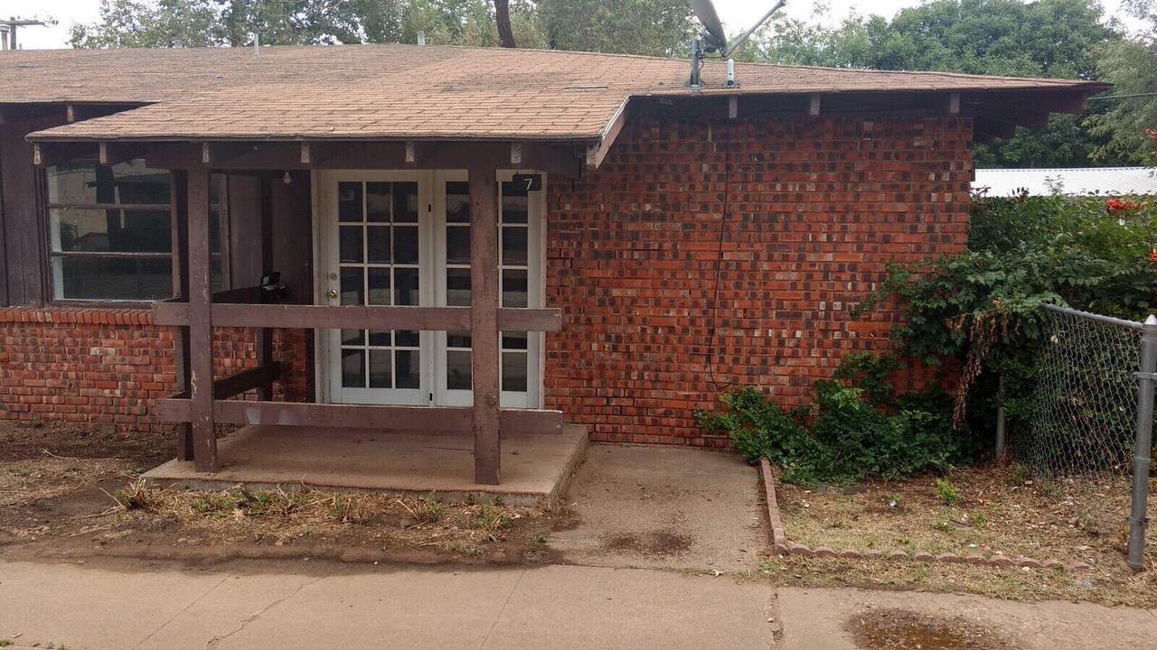 2812 43rd Street - Photo 1