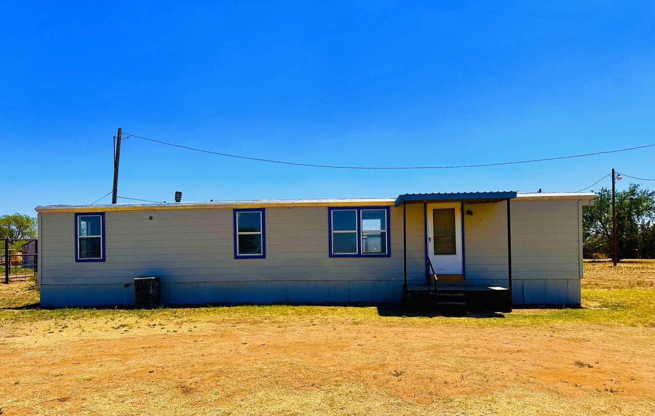201 Noble Street - Photo 1