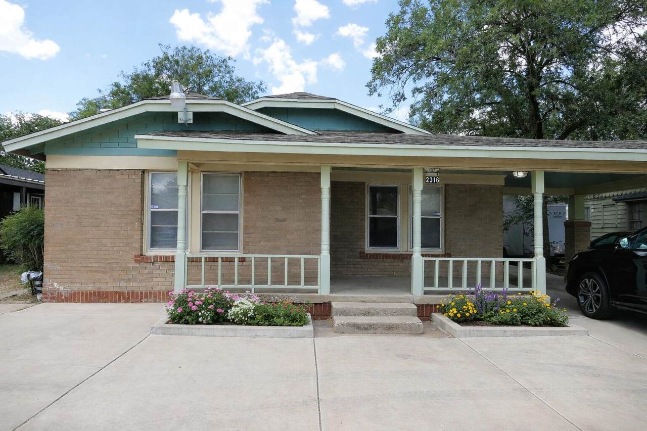 2316 15th Street - Photo 1