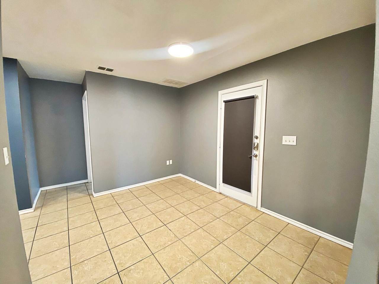 532 Clinton Avenue - Photo 1