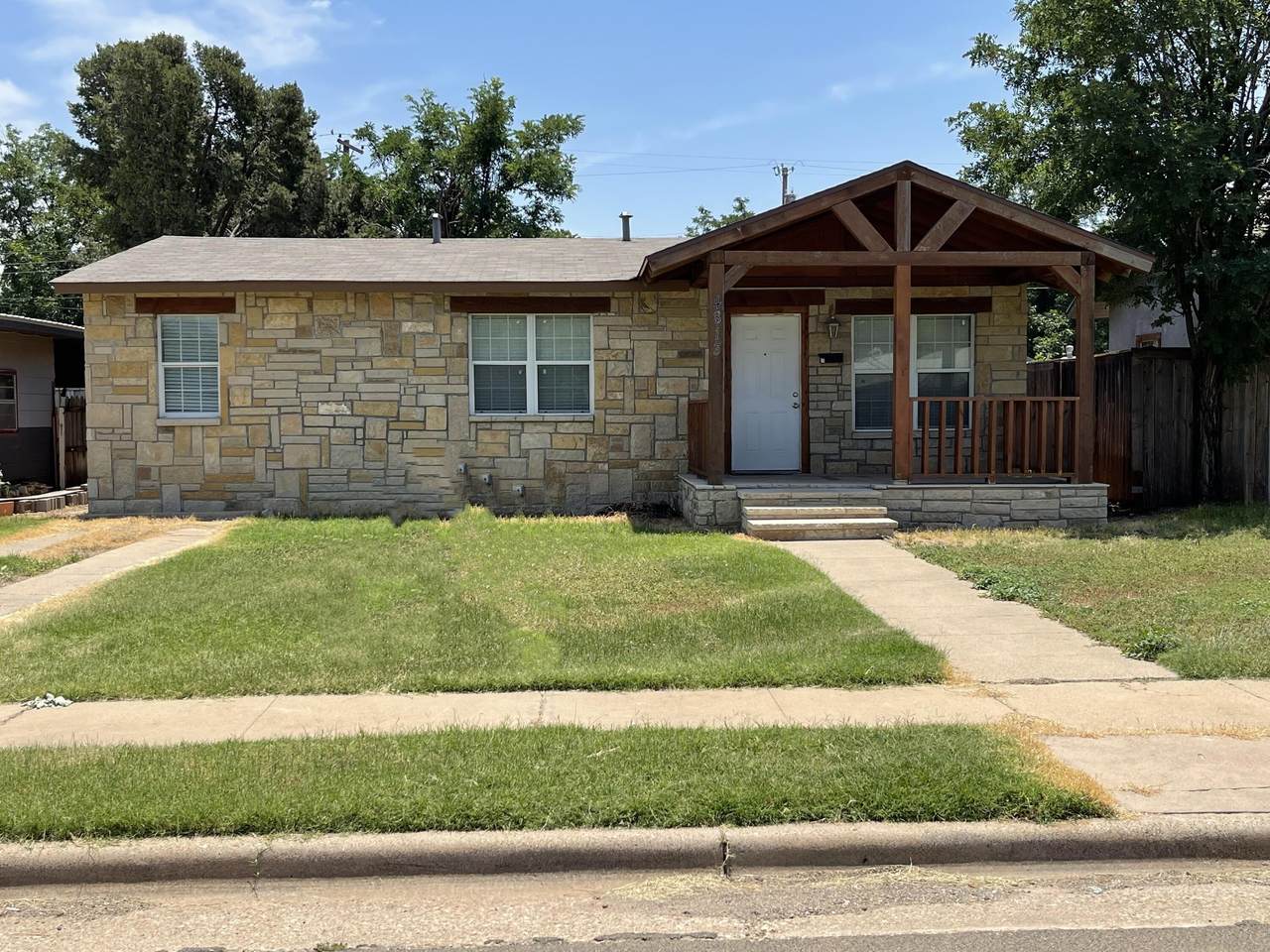 4813 37th Street - Photo 1