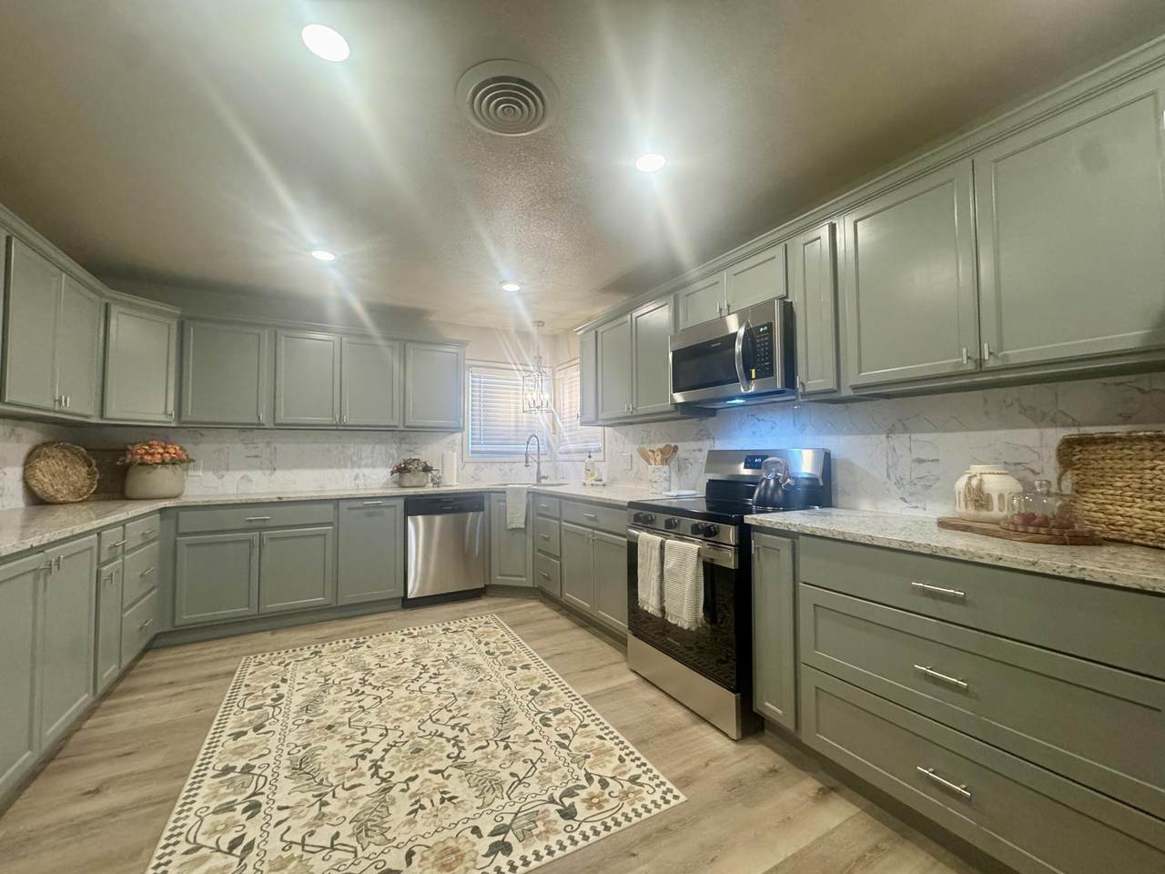 2405 3rd Street - Photo 1