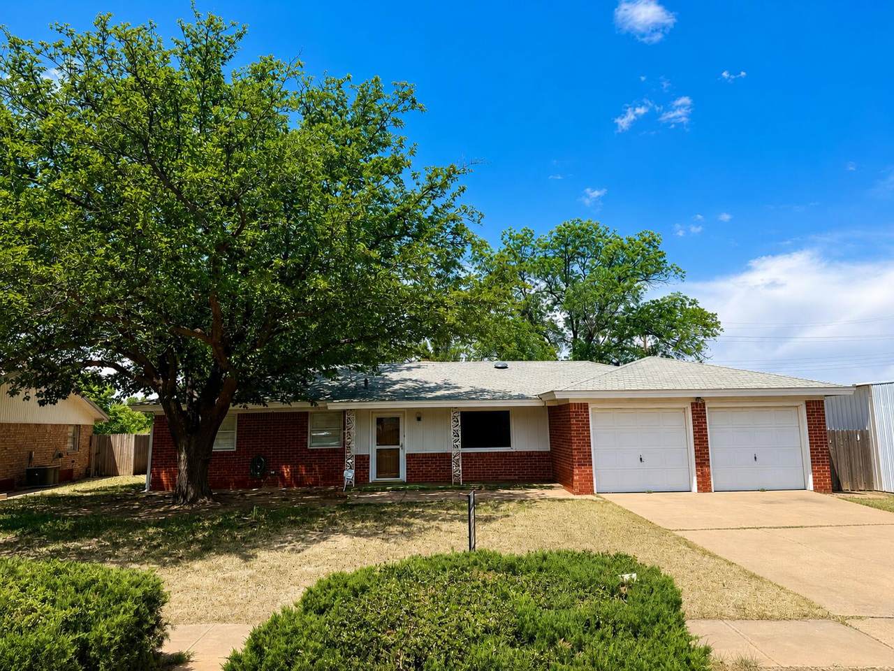 6412 Avenue W - Photo 1