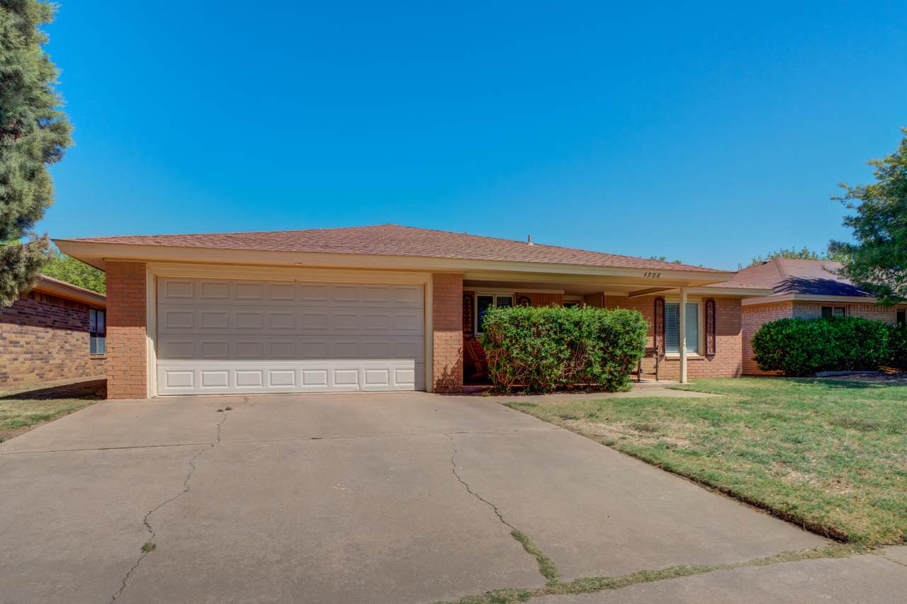 4908 62nd Street - Photo 1