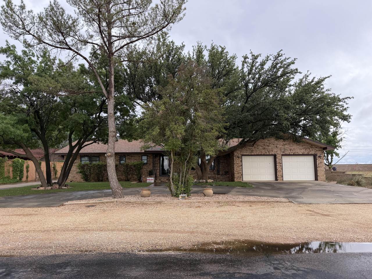 1603 8th Street - Photo 1