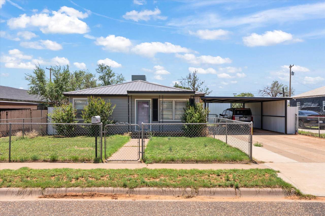 1838 8th Street - Photo 1