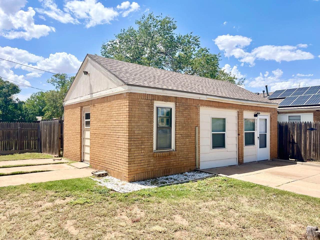 2201 28th Street - Photo 1