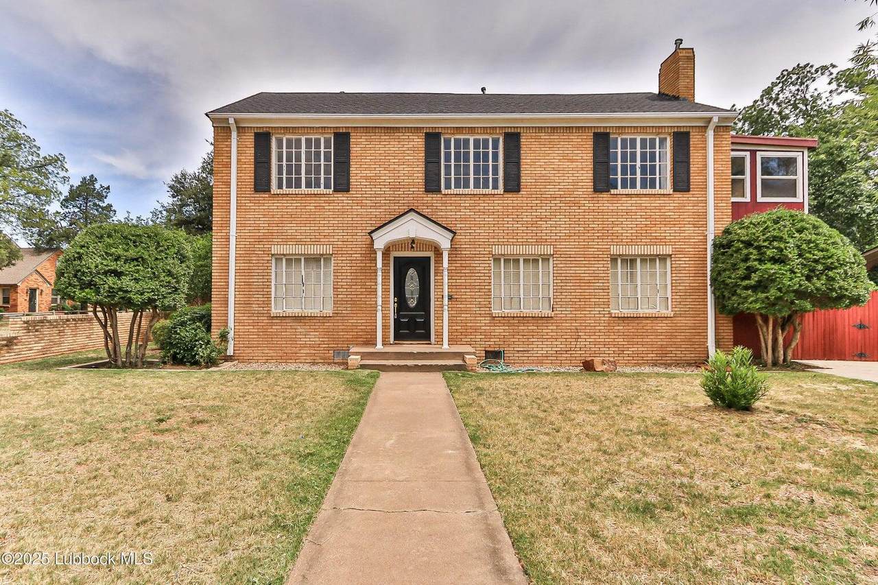 2324 17th Street - Photo 1