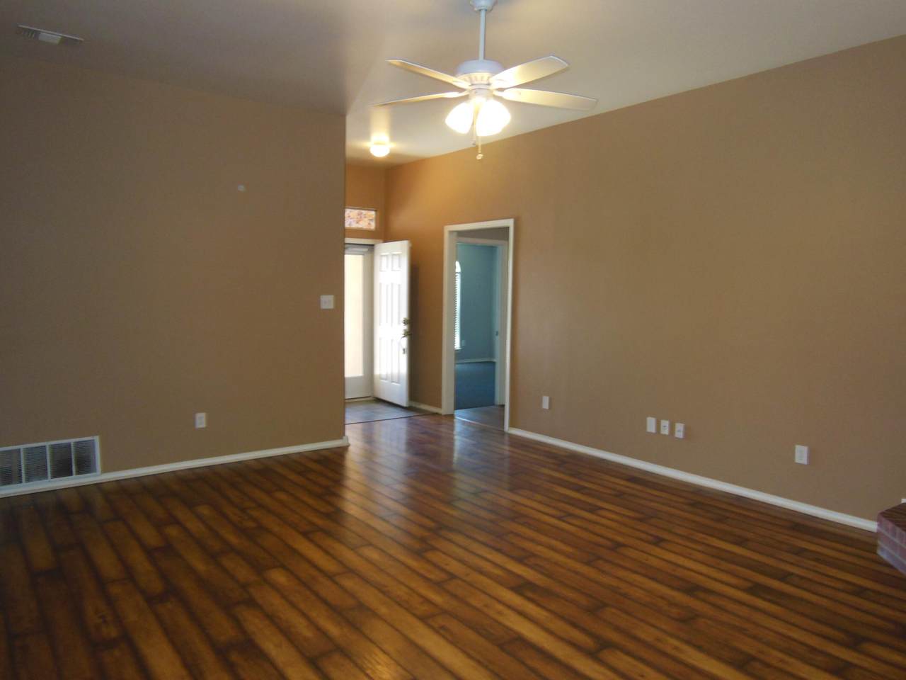 https://bt-photos.global.ssl.fastly.net/lubbock/1280_boomver_1_20260526124423297259000000-2.jpg