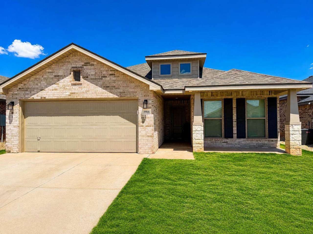 2916 Cottonwood Avenue - Photo 1