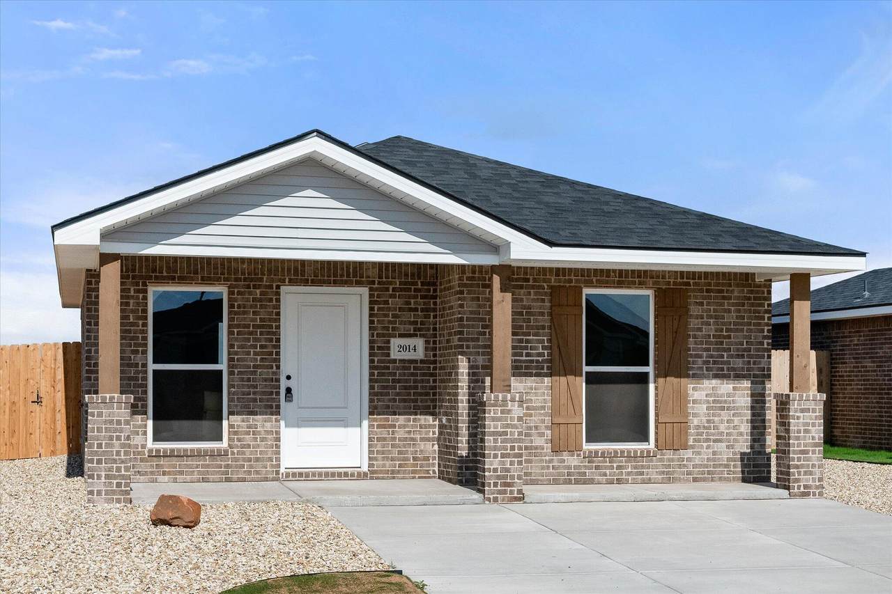 2014 Tractor Avenue - Photo 1