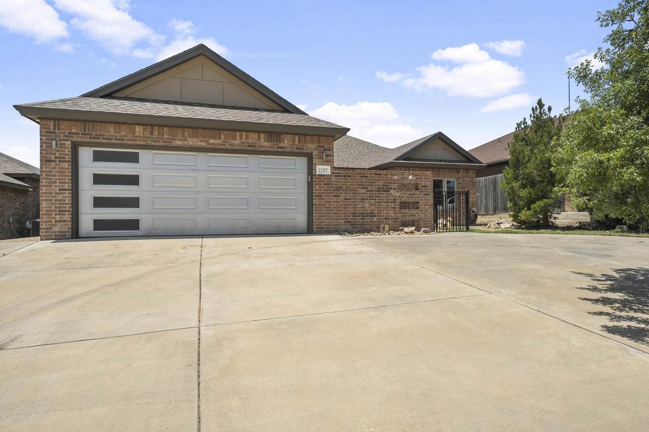 2107 101st Street - Photo 1