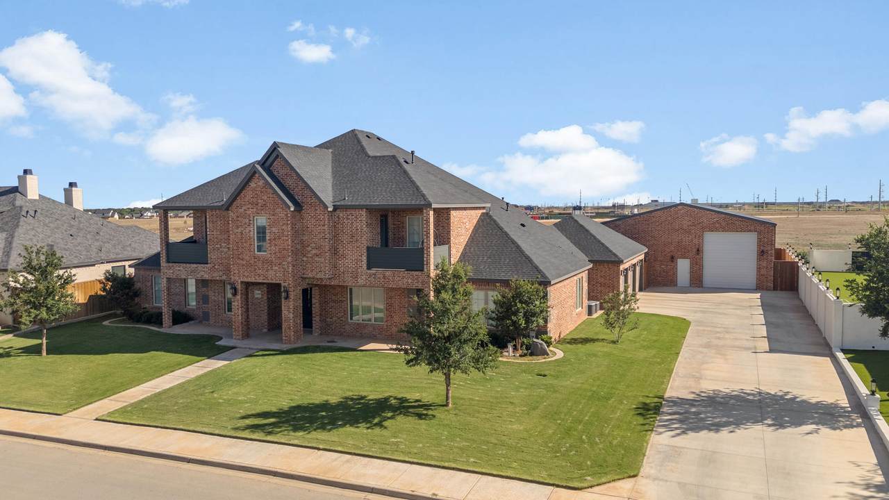 4009 140th Street - Photo 1