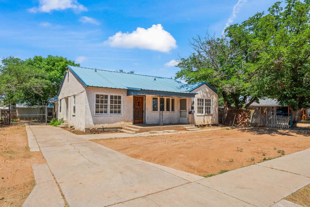 1608 29th Street - Photo 1